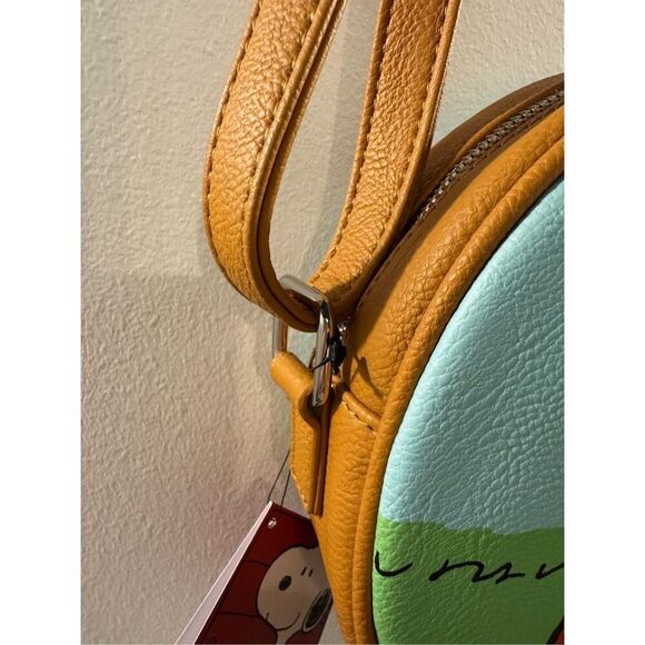 NWT Loungefly Snoopy Peanuts Purse - Picture 4 of 15